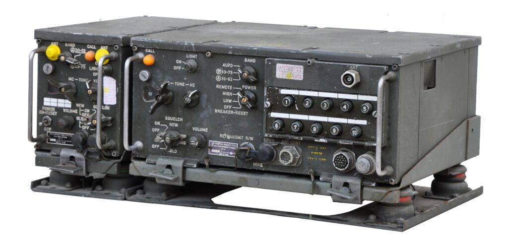 軍用無線　RECEIVER RADIO R-442/VRC No.5549 Vintage Radio Receiver R-442A/VRC Nos. New Old Stock R-442