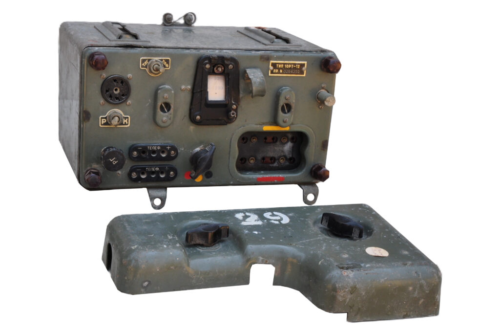 10RT-12 HF Radio Set